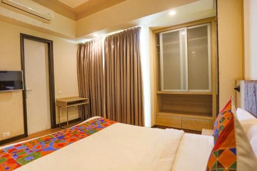 FabHotel Sapphire 83