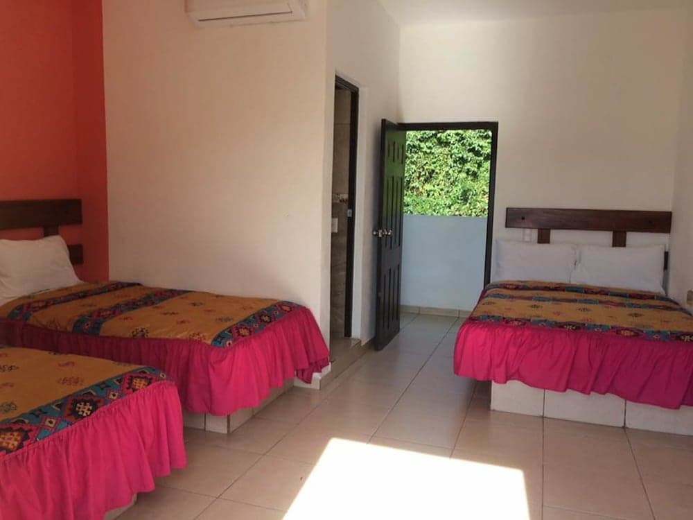 Hotel Simon Beach