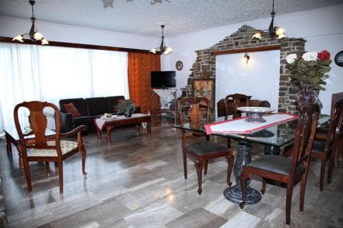 Nikolas Hotel