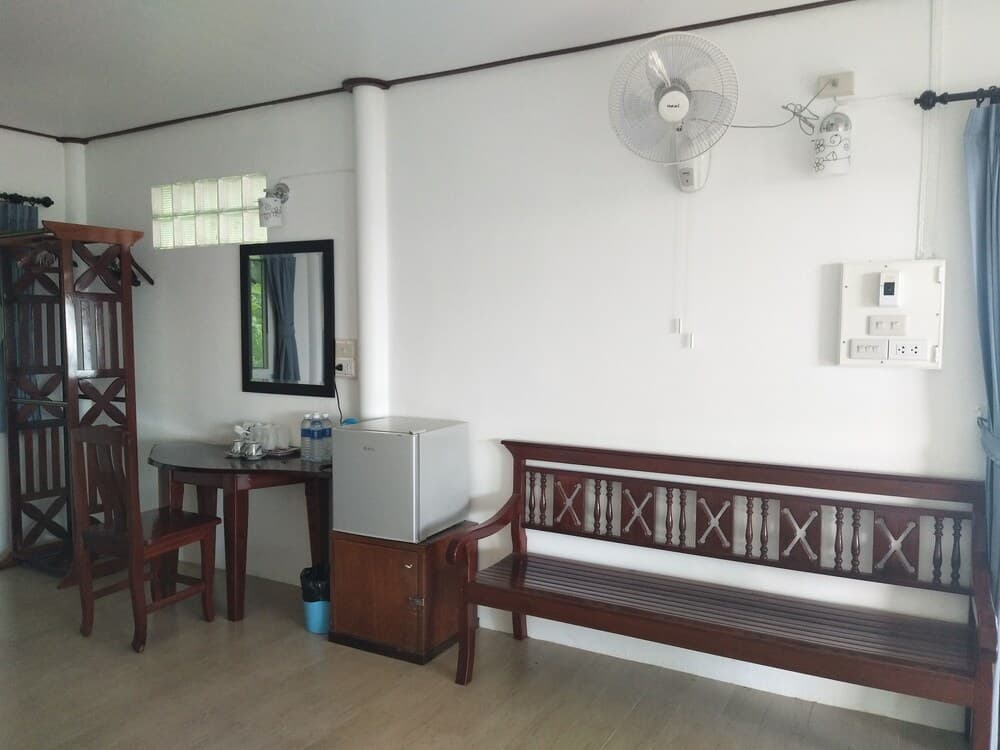 Aow Noi Resort