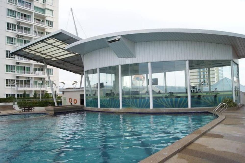 YYK 1Borneo Condominium