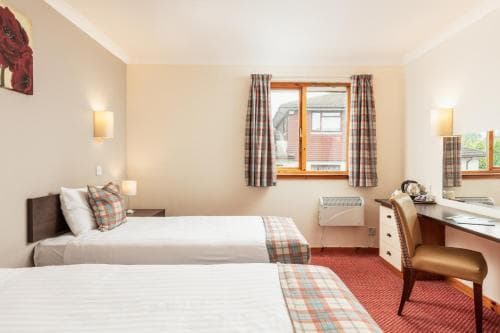 Highlander Hotel