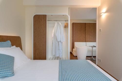 Trampolines Suite Hotel