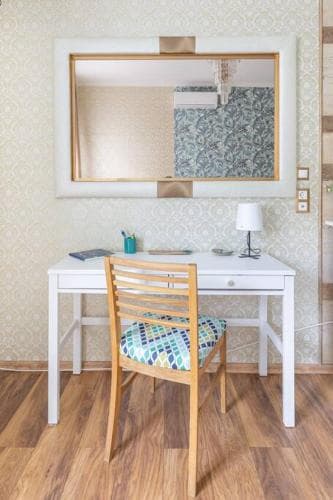Stylish Apartment in Central Budapest - Perfect for Couples, Groups and Sightseers