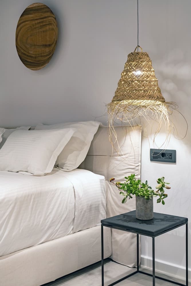 Santorini Royal Suites