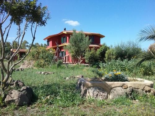 Terra E Paglia