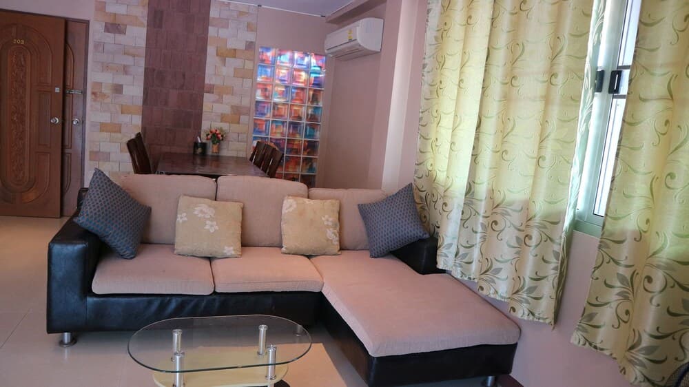 Sunee Mae Phim Apartment