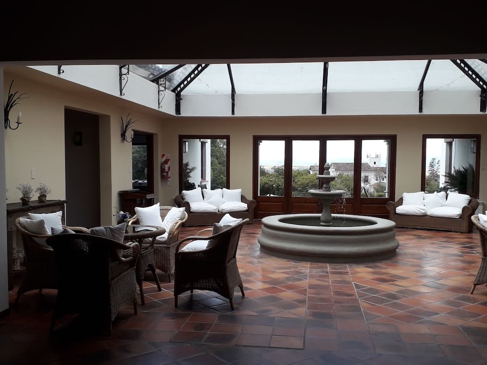 Hotel Torrontes