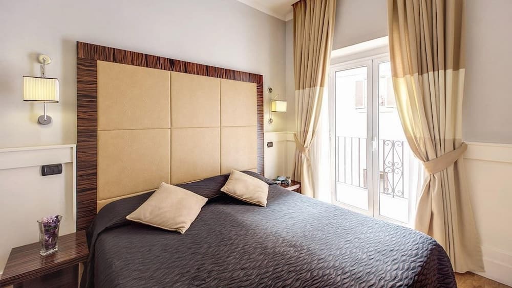 939 Hotel