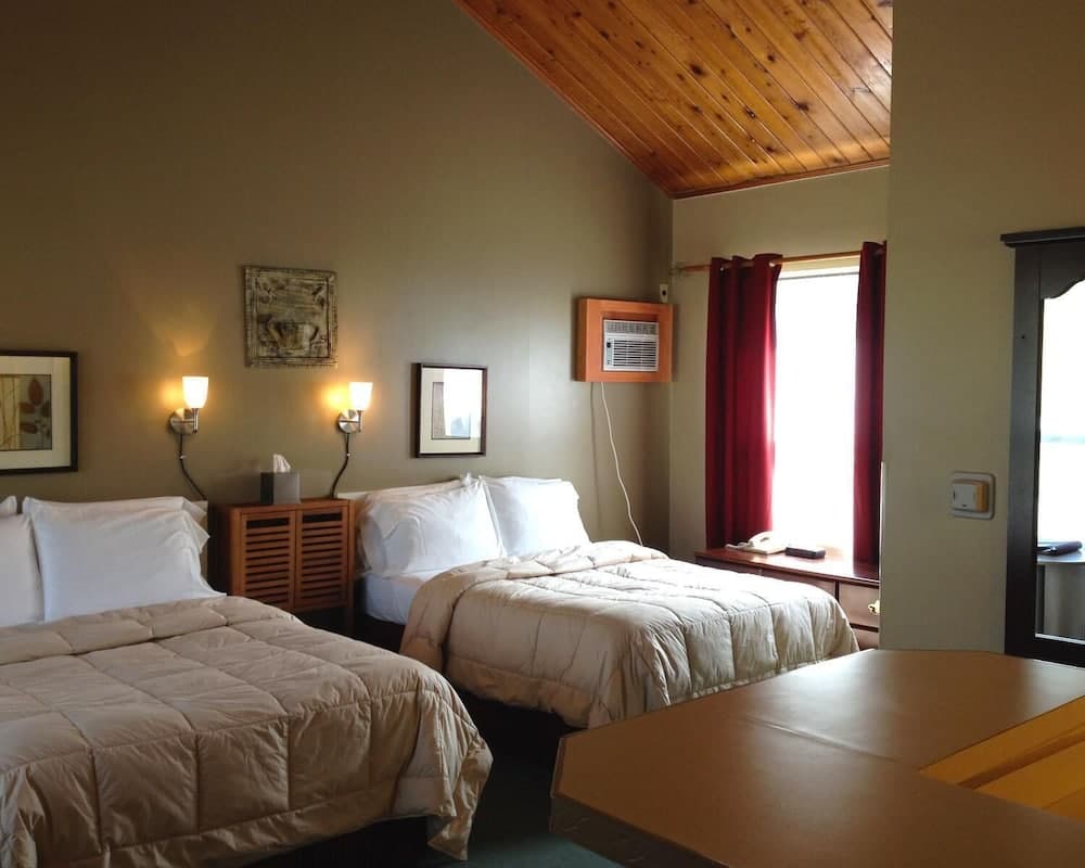 Vinehurst Inn & Suites