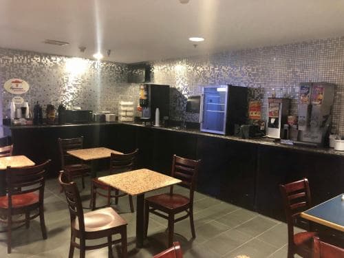 Delavan Inn and Suites