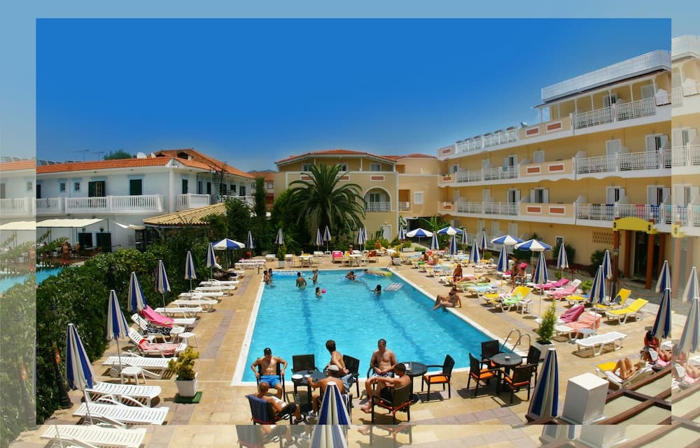 Ionis Art Hotel