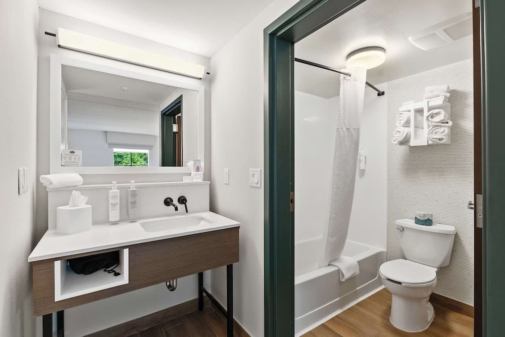 Hampton Inn & Suites Lake George