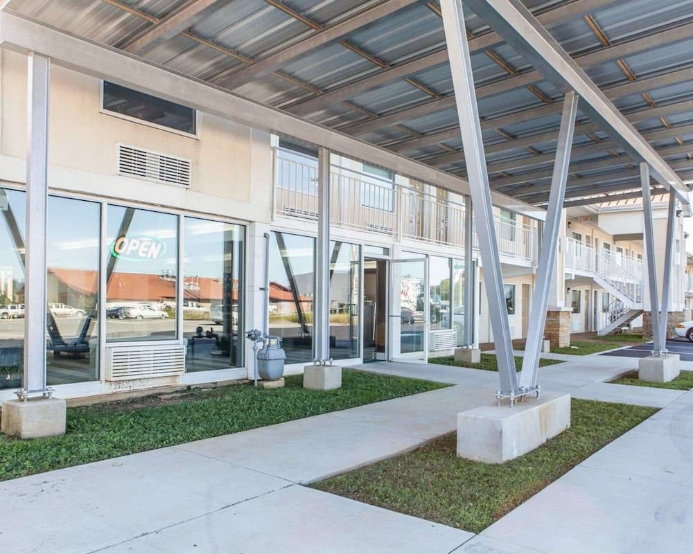 Quality Inn & Suites Jasper - Kimball