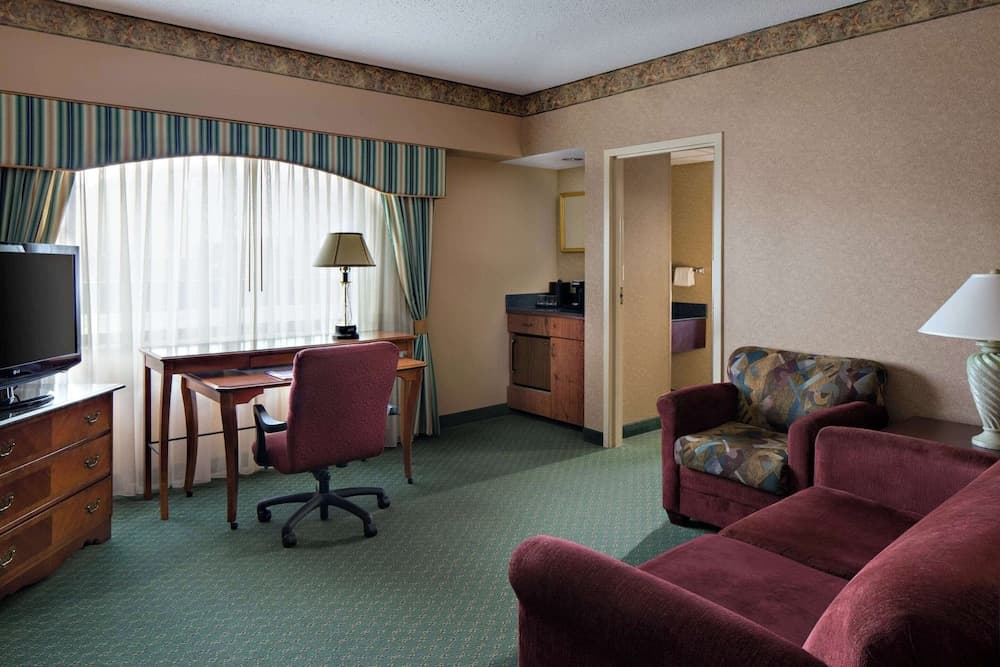 Radisson Hotel Cedar Rapids