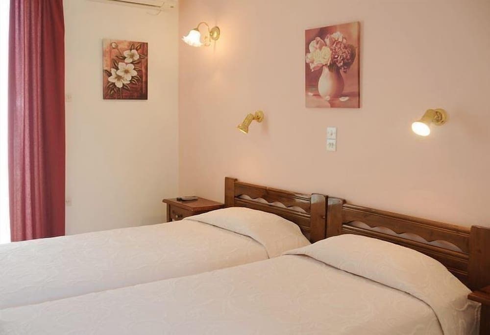 Senia Studios