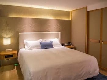 Harbin Junyi Hotel