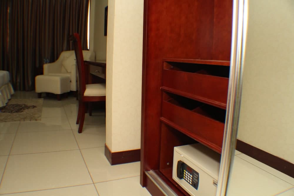 Royal Nick Hotel