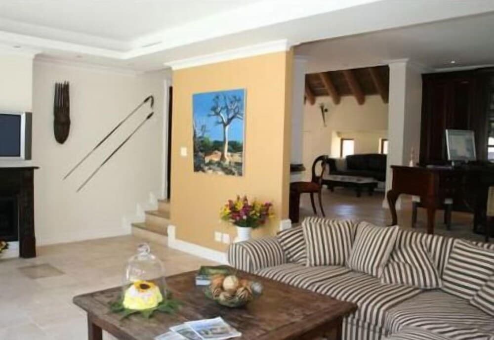 Ridgemor Villa