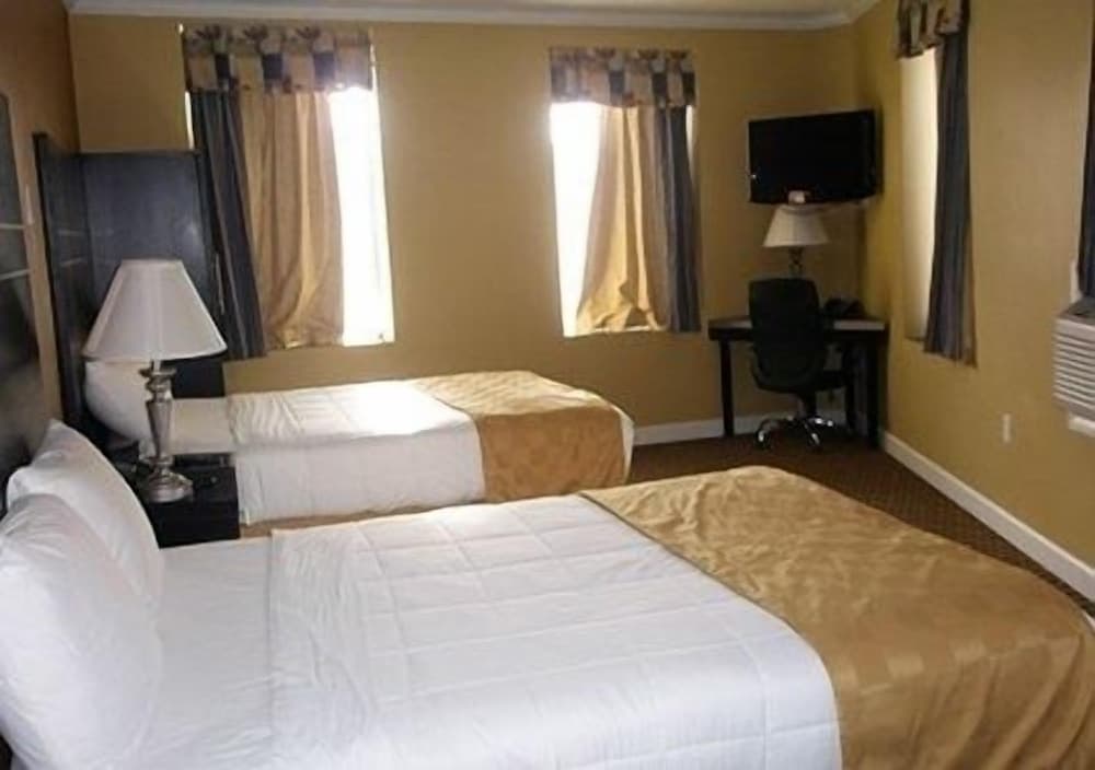Prince Hotel