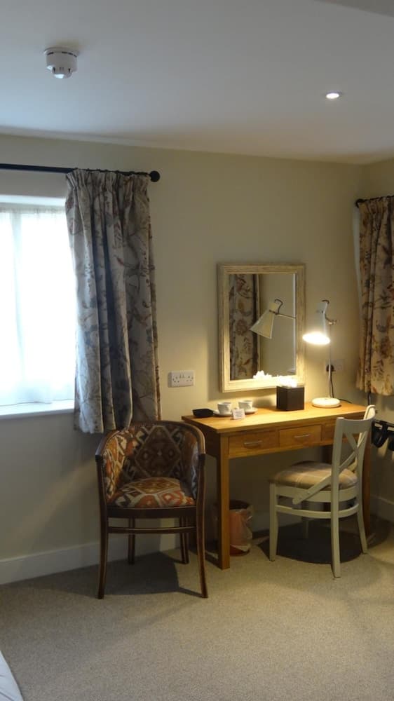 The Colesbourne Inn