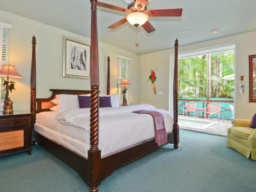 Pineapple Point Guesthouse & Resort