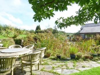 Medlar Tree Cottage
