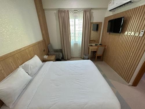 Safari Hotel