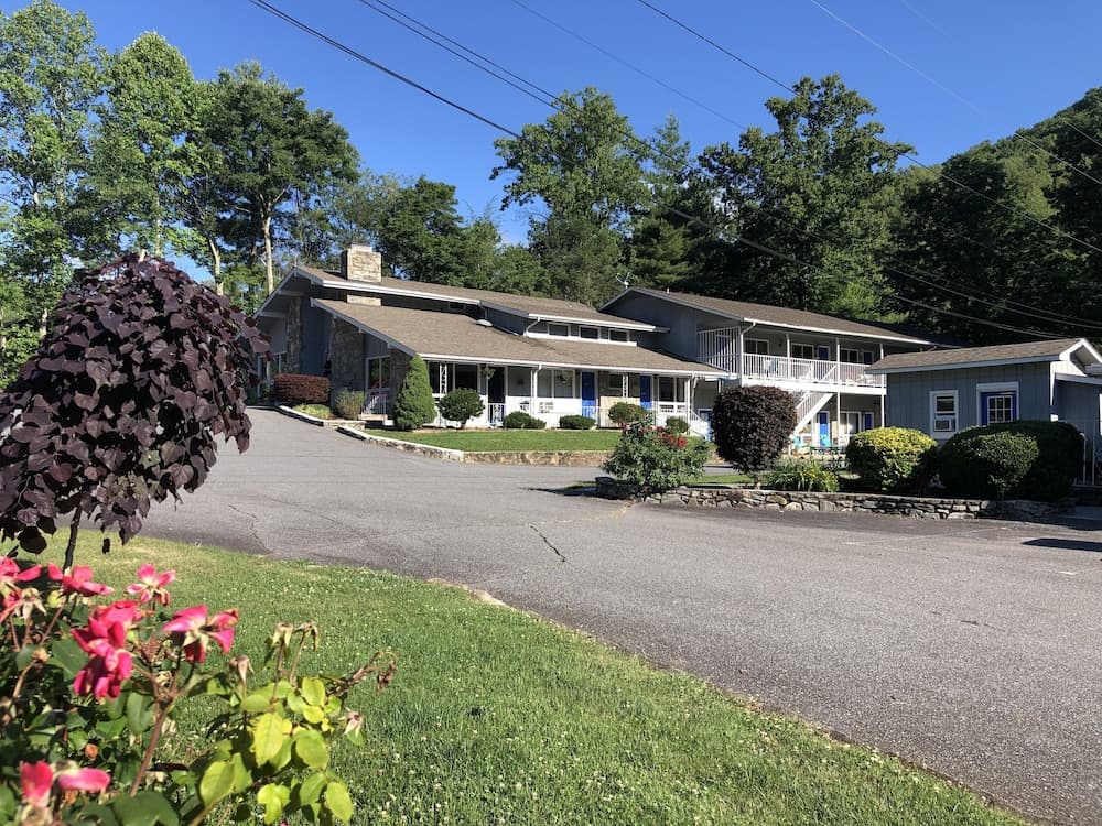 Meadowlark Motel