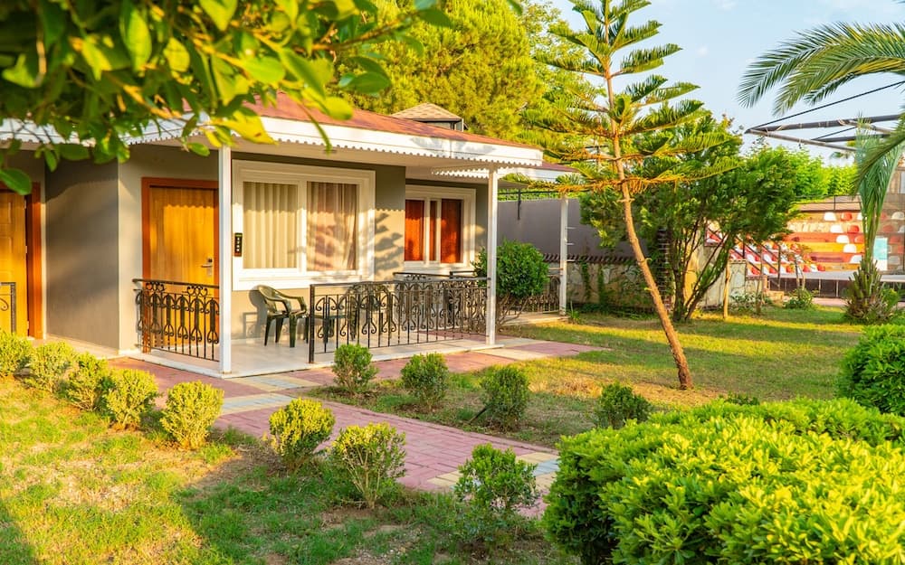 Clover Magic Park Beach Hotel