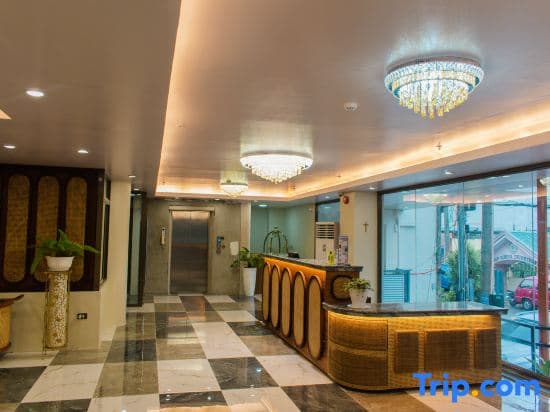 Maxi Hotel and Event Center