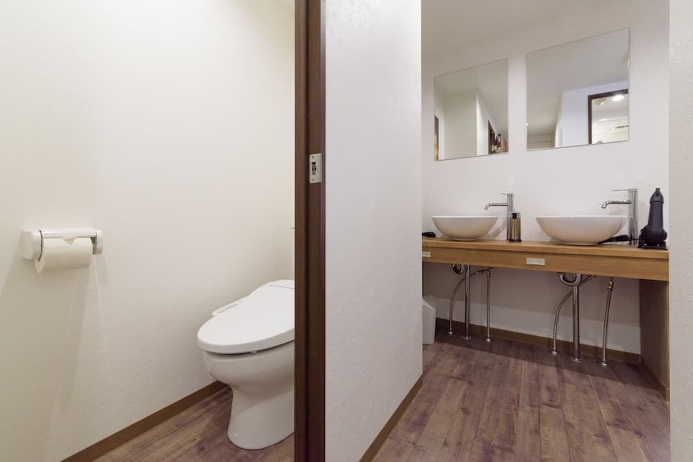 WithB Hostel Suitengumae