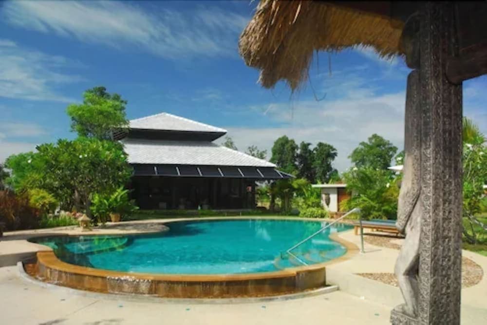 Baan Chai Thung Resort