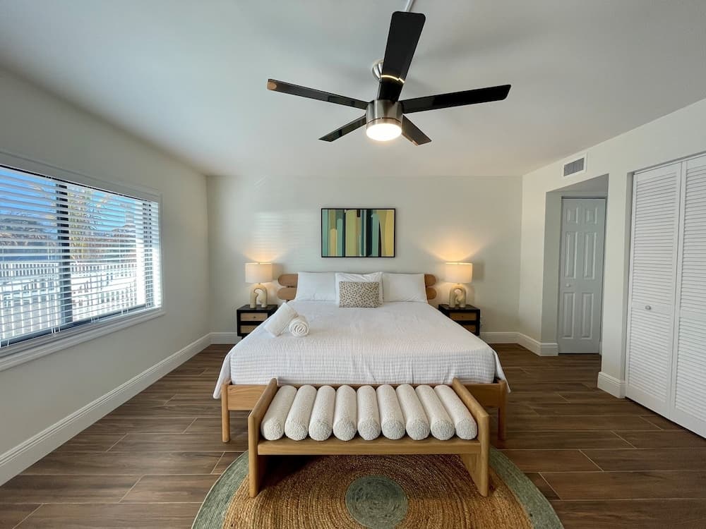 Sandy Shoes Beach Hotel