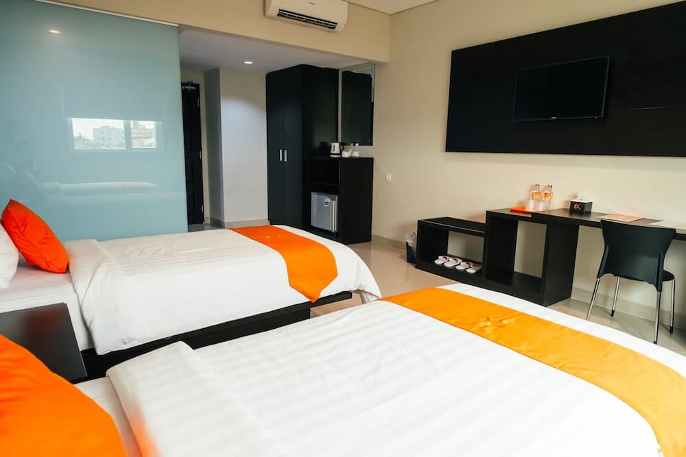 Alpha Hotel