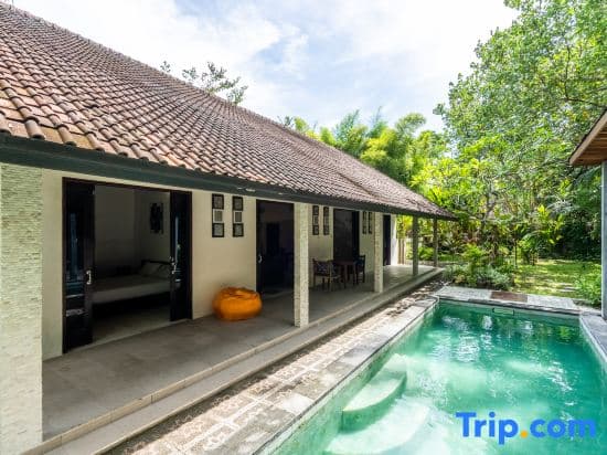 Surya Villa Manggis