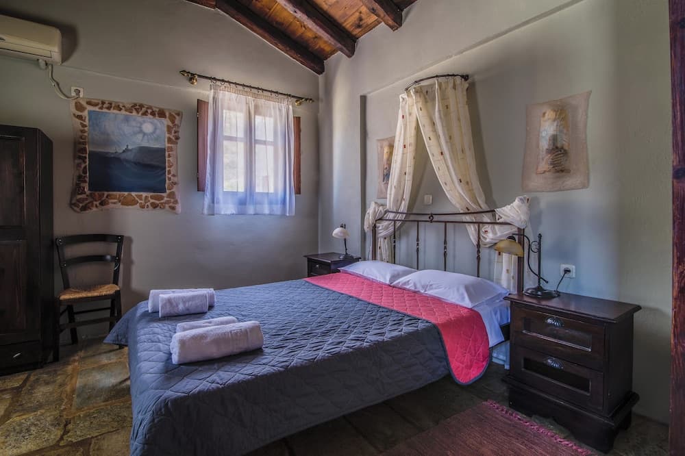Psamathous Guesthouse