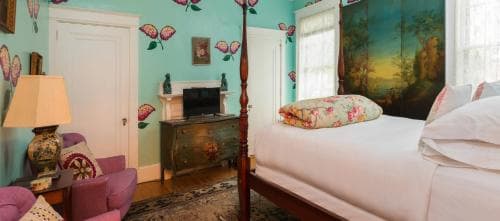 Pomegranate Inn