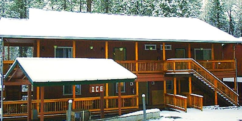 Yosemite Riverside Inn