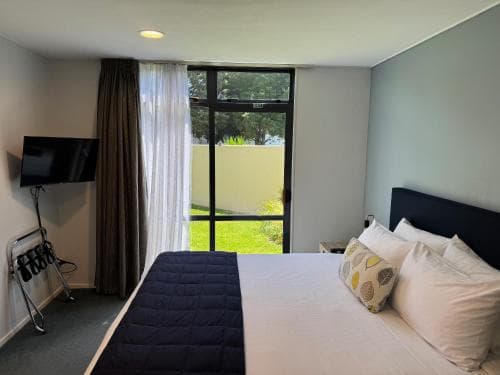 Academy Motor Inn