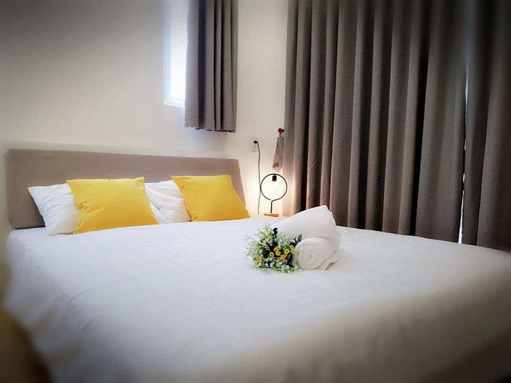 Yelo Hostel & Cafe