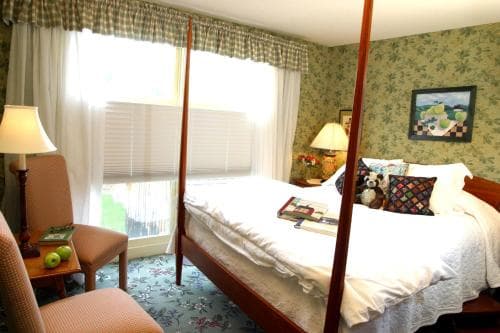 Three Mountain Inn
