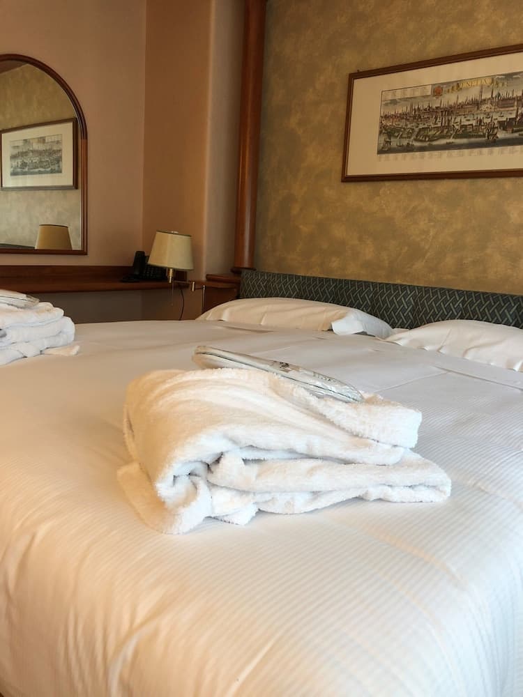 Crystal Hotel Varese