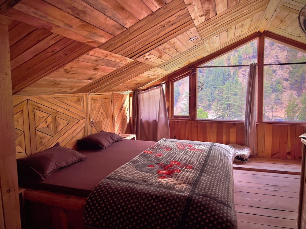 Royal Star Kasol