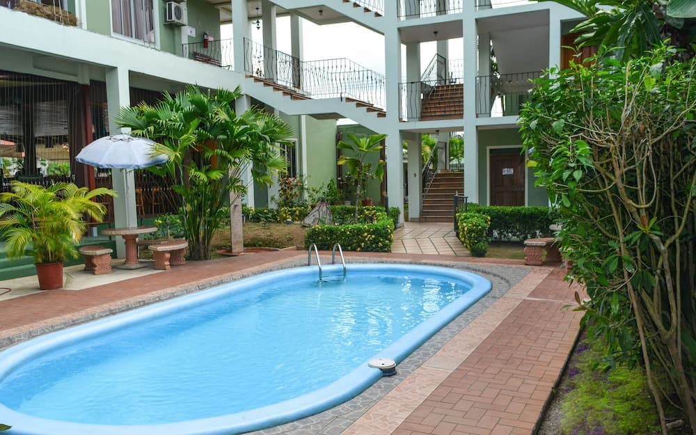 Arenal Hostel Resort