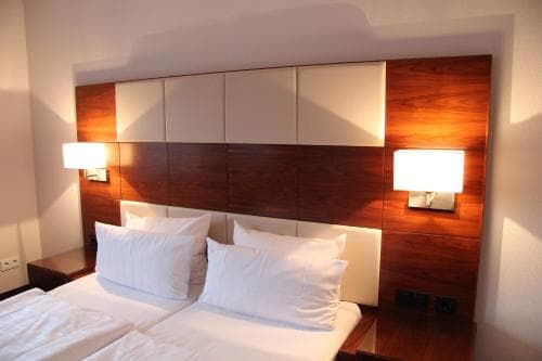 Hotel Adena