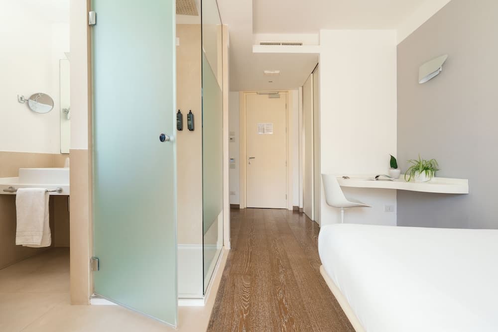 Life Hotel
