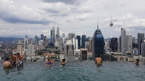 SkyBed Over The Sky Hostel