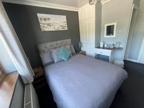 Manor Lodge B&B