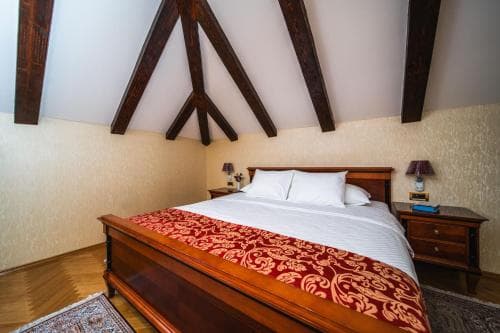 Hotel Kazbek